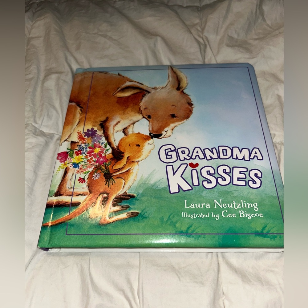 Grandma’s Kisses By Laura Neutzling, Board Book, 2015